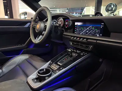 2022 Porsche 911 — миниатюра 15