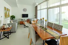Spacious Layout | Single Row | Private Garden
