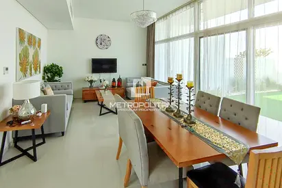 Spacious Layout | Single Row | Private Garden