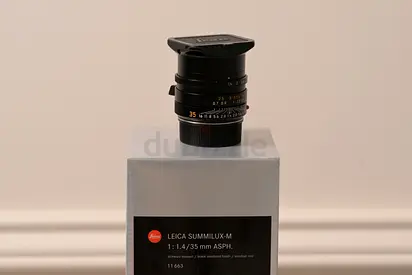 Leica Summilux-M 35mm f/1.4 ASPH FLE (11663) - Excellent Condition - Black