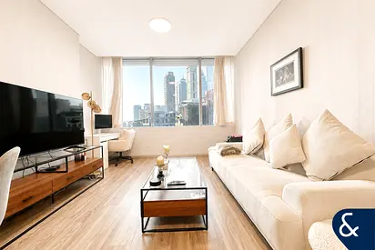 1 Bed | Upgraded | DIFC Views | Furnished