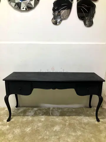 Black console table