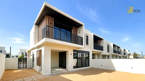 4 Bed+Maid's Corner | Close to Pool | Vastu