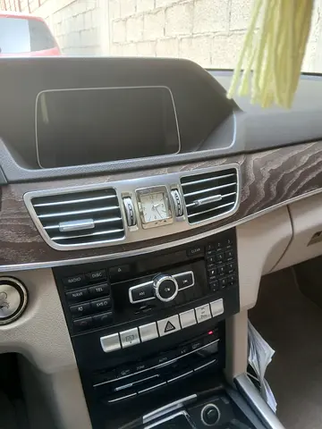 2015 Mercedes-BENZ E-CLASS — миниатюра 2