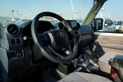 2026 Toyota LAND CRUISER 70 SERIES 照片 10