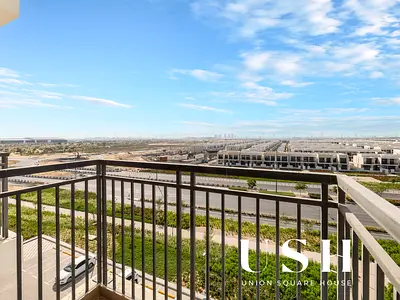 Bright 1Bed | Townhouse View | Avail by August