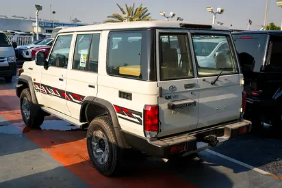 2026 Toyota LAND CRUISER 70 SERIES 照片 4