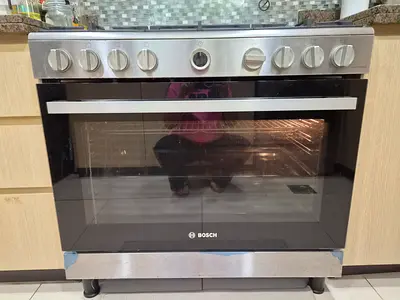 Bosch freestanding gas cooker with oven - good condition, 5 gas stove tops