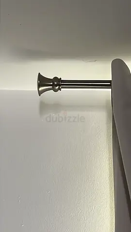 Curtain bar extensible