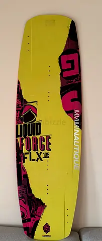 Liquid Force Wakeboard - 135 cm, Good Condition