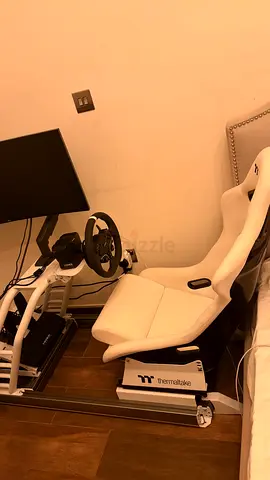 Thermaltake GR500 Racing Cockpit + MOZA R3 Wheel Bundle – White