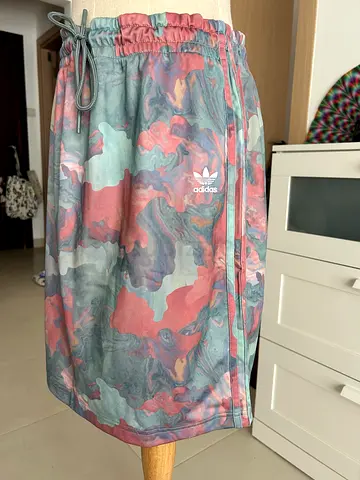 Adidas skirt M