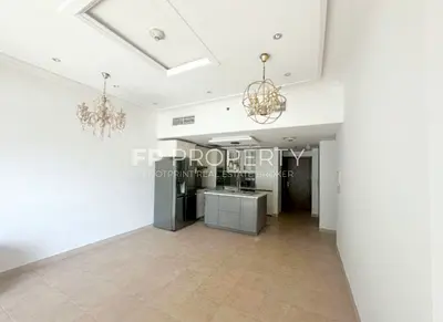 Chiller Free | White Goods Included | Vacant & Move-In Ready