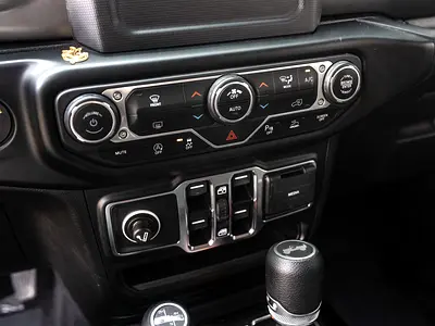 Jeep Wrangler Unlimited Sport, миниатюра 13