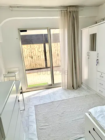 Excellent Master bedroom for single female