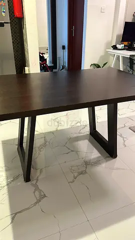 Solid dark wood dining table - 6 seater, good condition