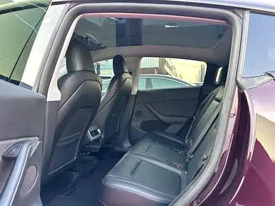 صورة 9 لـ 2024 Tesla MODEL Y