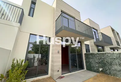 Well Maintained | Keys in Hand | Near Amenities