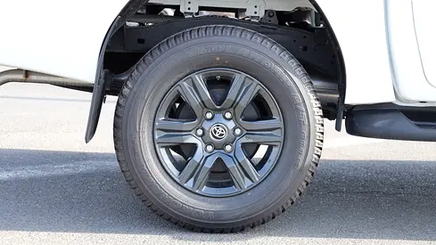 صورة 18 لـ 2026 Toyota HILUX