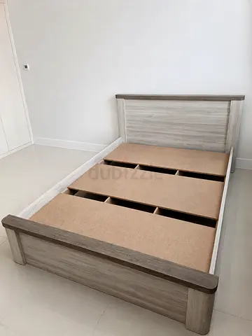 Complete Queen Bedroom Set- Bed, Bedside Table & Desk