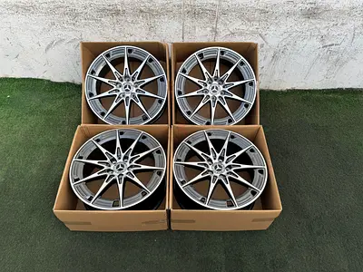 Mercedes benz
19/5/112
2200 Dhs