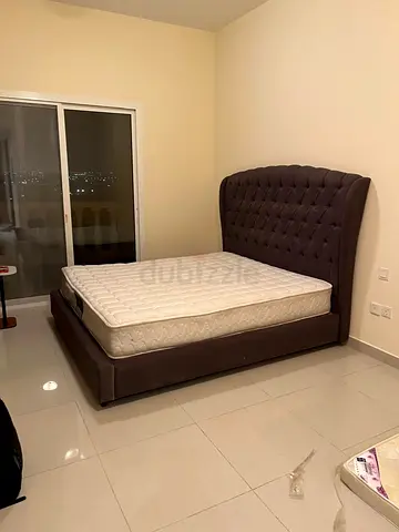 King-size mattress - good condition