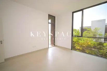Contemporary Forest Villa | Exclusive Community | Resale