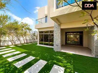 LUXURY CORNER TOWNHOUSE | SINGLE ROW | VACANT