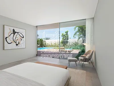 Prestigious Simplex Villa with Pool | Ready