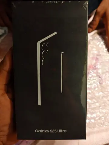 Samsung Galaxy S25 Ultra - Brand New Sealed (Midnight Black)