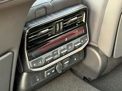 2026 Toyota LAND CRUISER — миниатюра 12