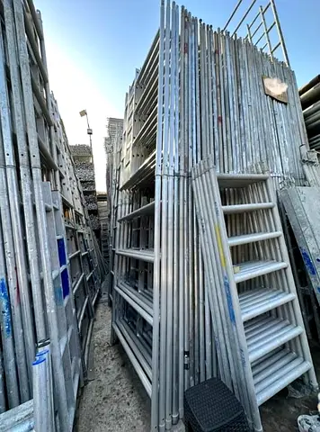Used aluminum scaffolding available
