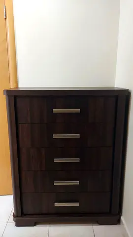 Modern and spacious dresser for bedroom– 5 big drawers
