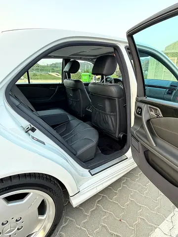 2002 Mercedes-BENZ E-CLASS — миниатюра 8