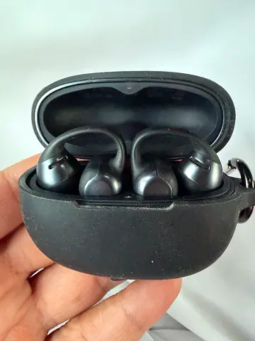 Opnedots one  (Shokz) earphones with charging   case (fits in palm) - good condition