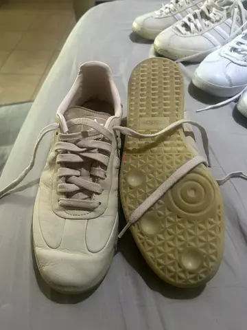 Light beige/white casual sneakers, gently used, size approx Eu 43