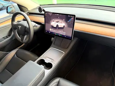 صورة مصغرة 11 لـ 2023 Tesla MODEL Y