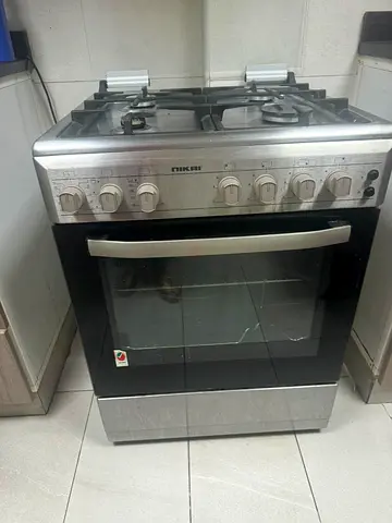 Nikai freestanding gas stove with oven - used