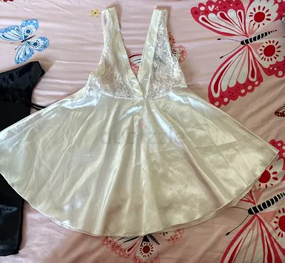 Preloved lingerie white