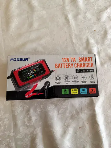 FOXSUR 12V 7A Smart Car Battery Charger brand new