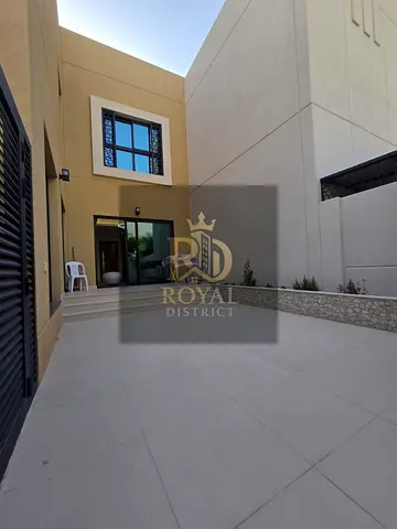 DISTRESS DEAL | 3 BEDROOMS VILLA | FREE SERVICE CHARGE FOR 5 YEARS | STYLISH LAYOUT | HIGH QUALITY FINISHES | FREEHOLD TO ALL NATIONALITIES