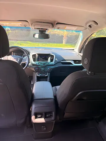 2024 GMC TERRAIN 照片 11