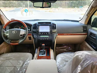 صورة 14 لـ 2013 Toyota LAND CRUISER