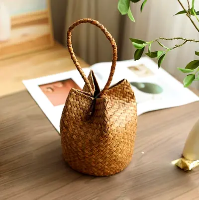 30 PCS Handmade Woven Straw Bucket Bag with Top Handle. Vintage Weave Bucket Bag