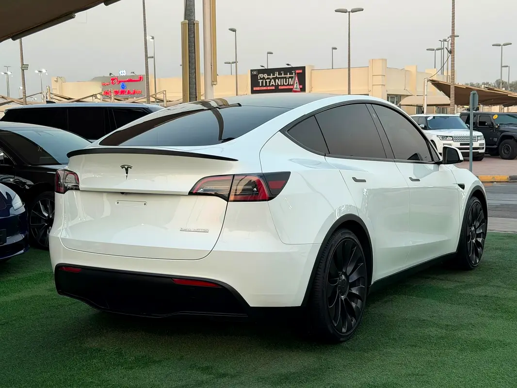 تسلا موديل واي 2023
