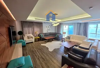 For sale: A spacious and exceptionally large apartment in one of Sharjah's prime residential locations, boasting stunning views overlooking Khalid Lag