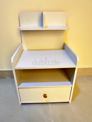 White Bedside Table with Drawer & Shelf
Compact and stylish white bedside table with 1 drawer and 1