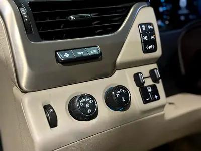2019 GMC YUKON — фото 12