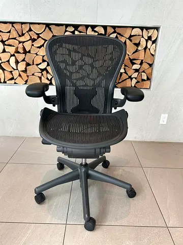 Herman miller Aeron classic size B