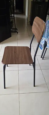 Set of 4 Modern Minimalist Dining / Accent Chairs – Great Condition!